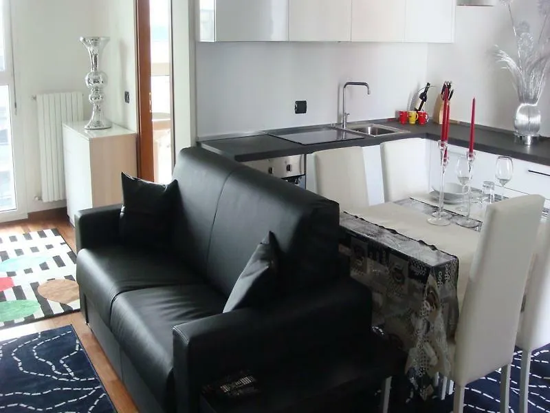 Notami - New Luxury Attic Apartamento Milão 0*,